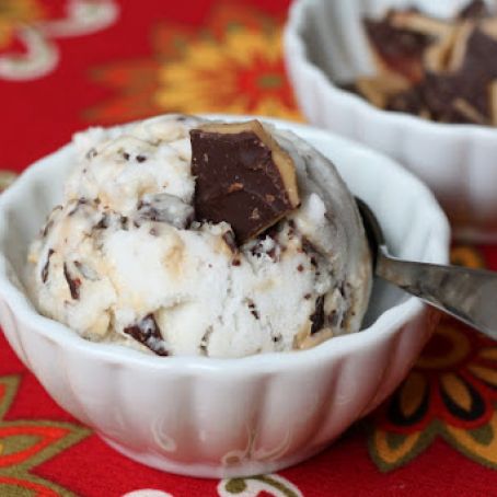 Coconut Milk and Dark Chocolate Toffee Ice Cream